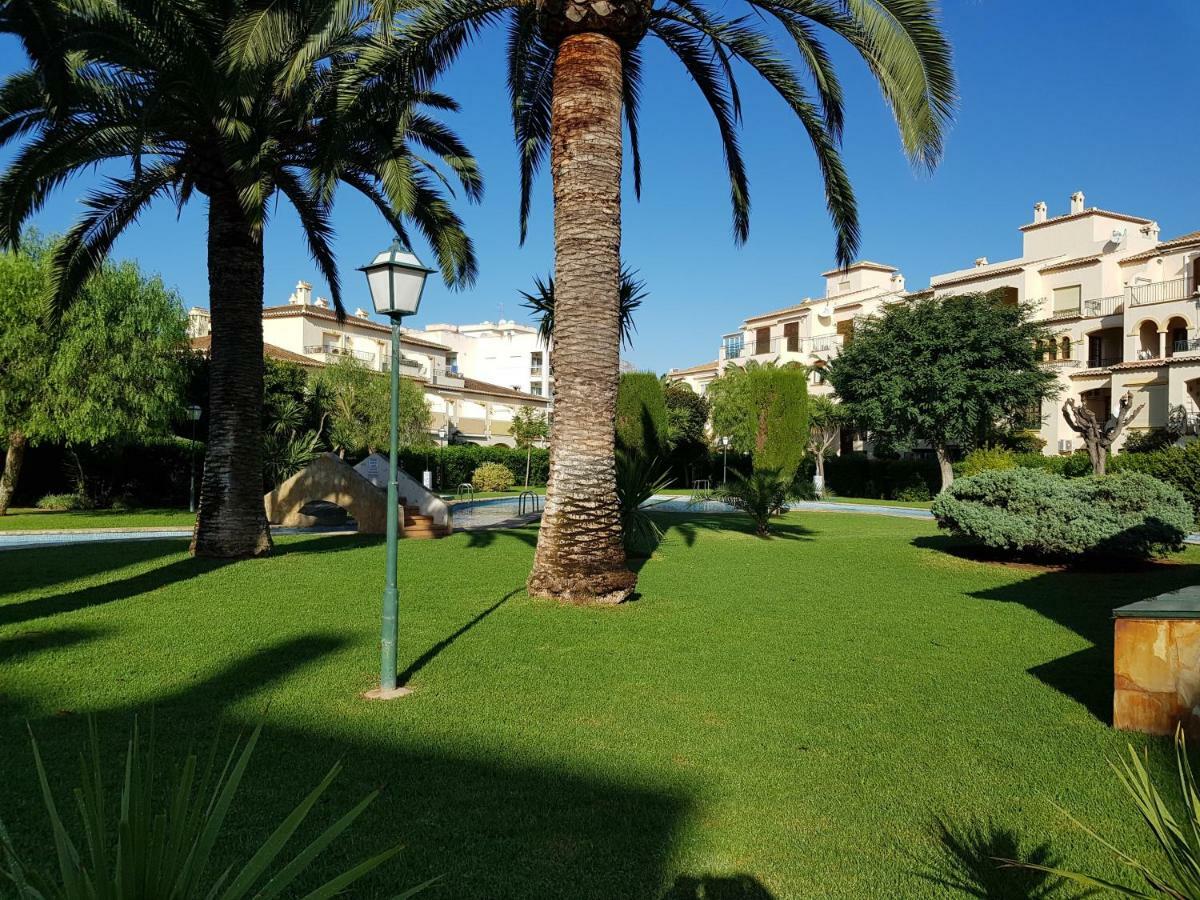 - La Isla * Jávea