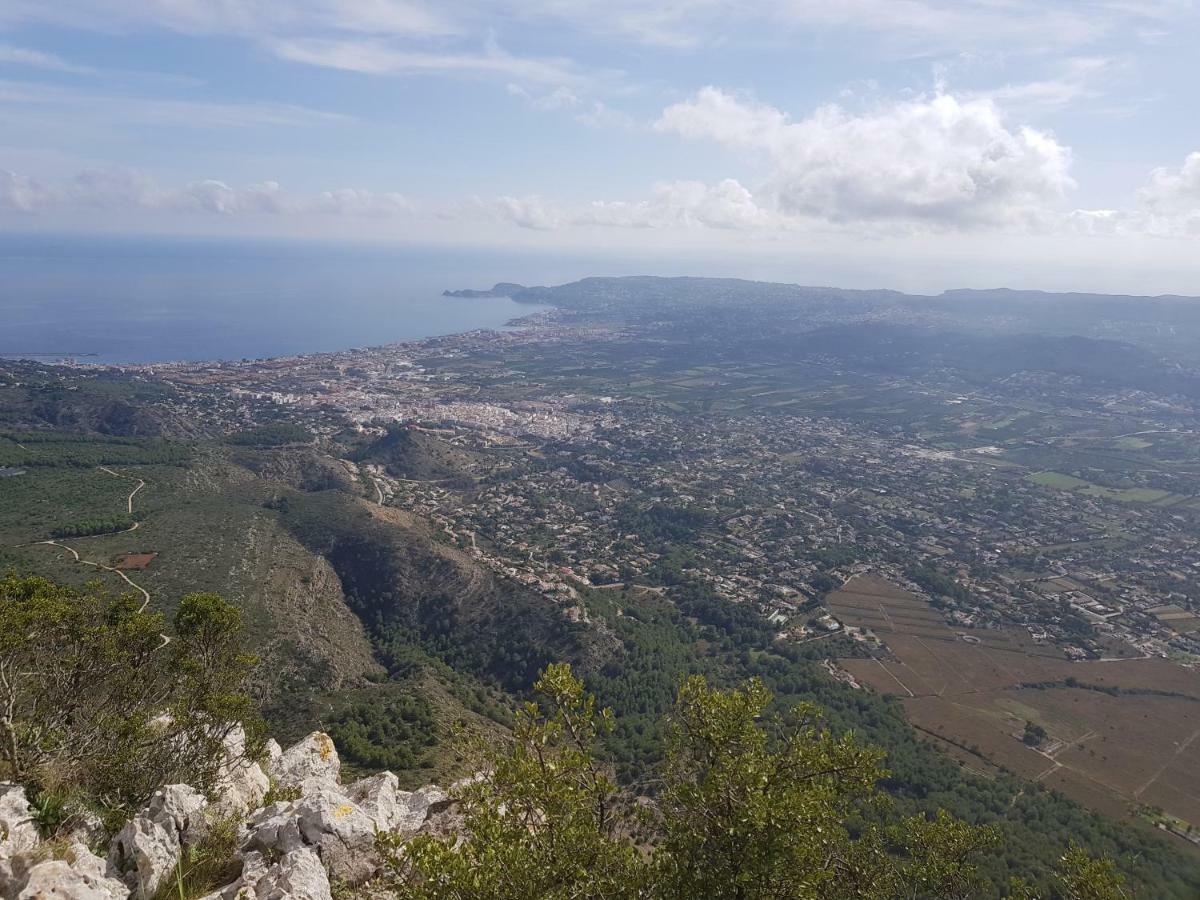 - La Isla * Jávea