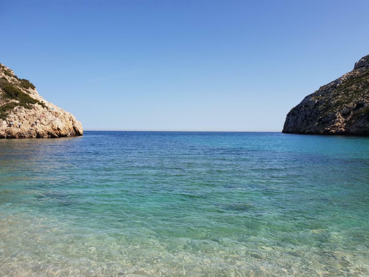 - La Isla