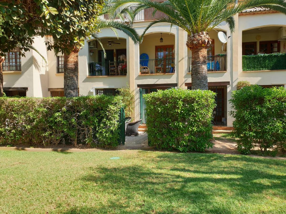 - La Isla * Jávea